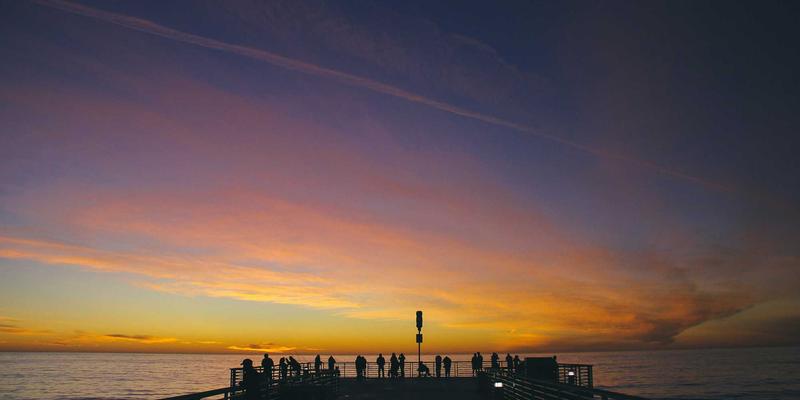 德拉科技解析：时间敏感网络(TSN)如何通过系统集成与软件开发重塑工业自动化与车联网